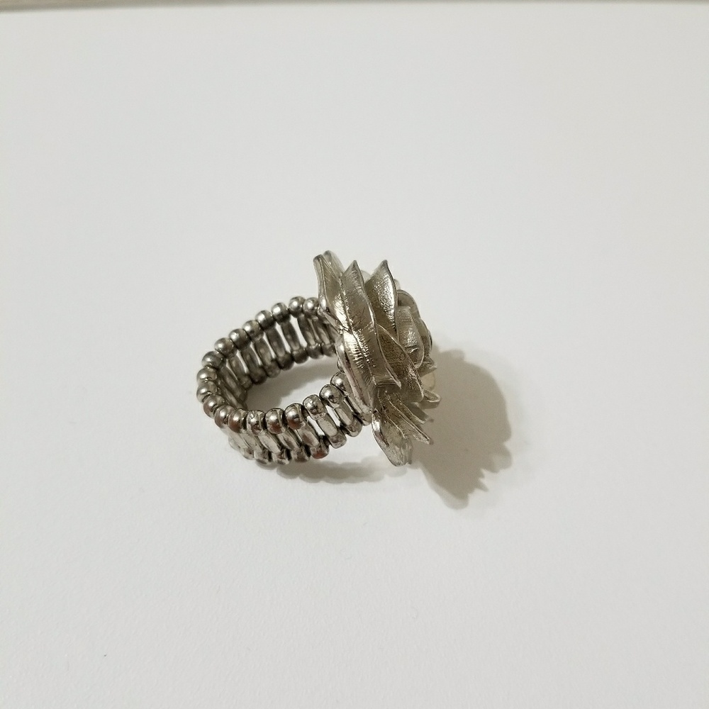 Rose Ring FINAL PRICE DROP - Picture 3 of 3